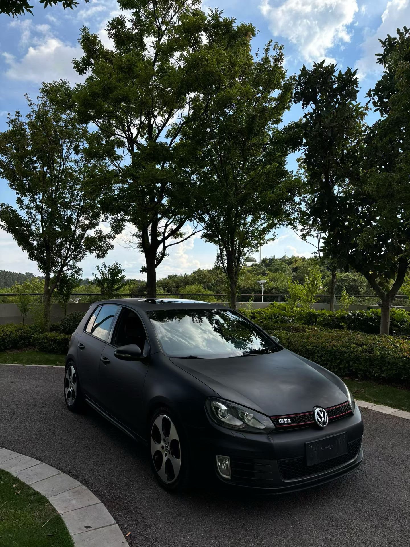 Volkswagen GolfGTI 2010 #3 Volkswagen GolfGTI 2010 car image #3