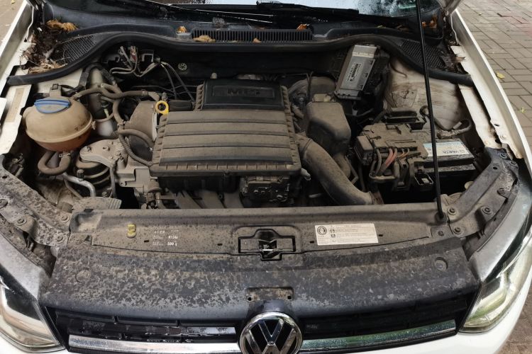 Volkswagen Polo 2016 car image #18