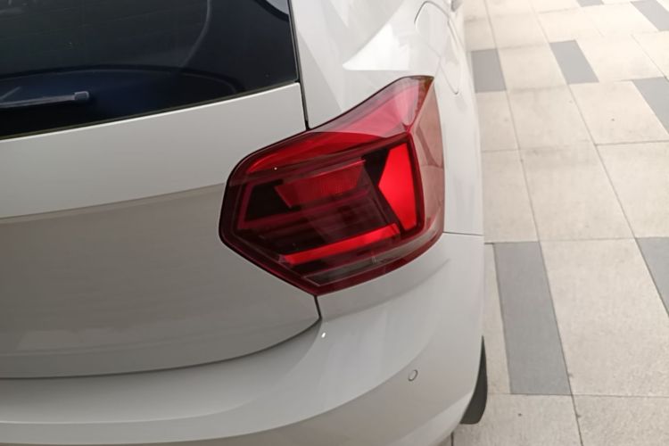 Volkswagen Polo 2019 #8 Volkswagen Polo 2019 car image #8