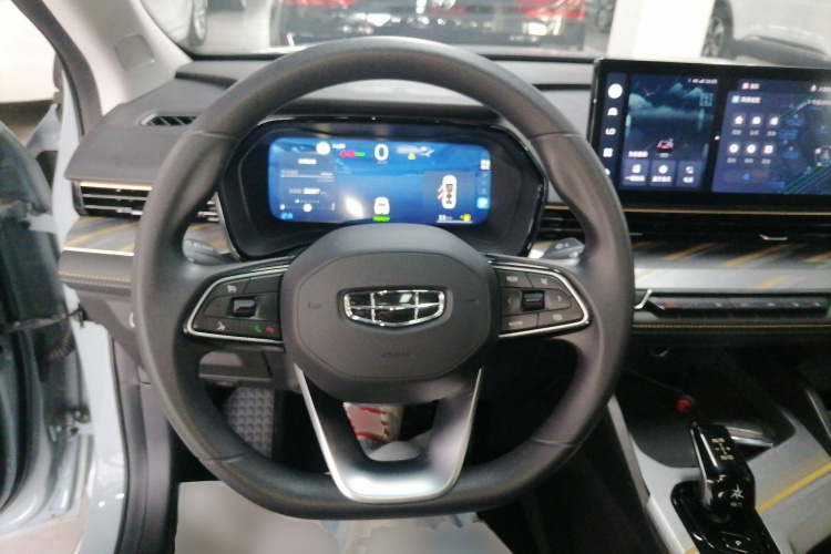 GEELY Emgrand L HiP 2022 car image #11