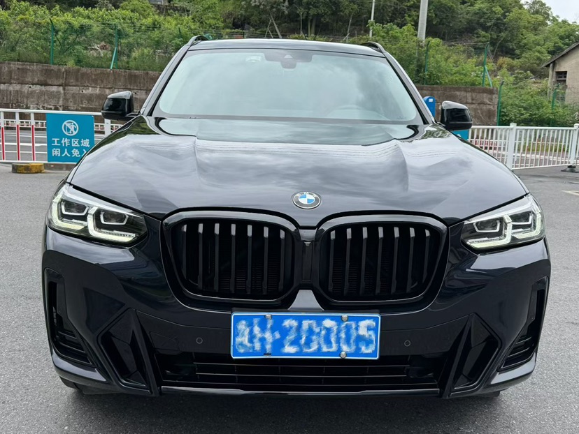 BMW X3 2022 car image #2