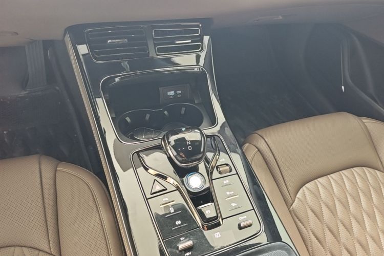 BYD Han 2022 car image #14