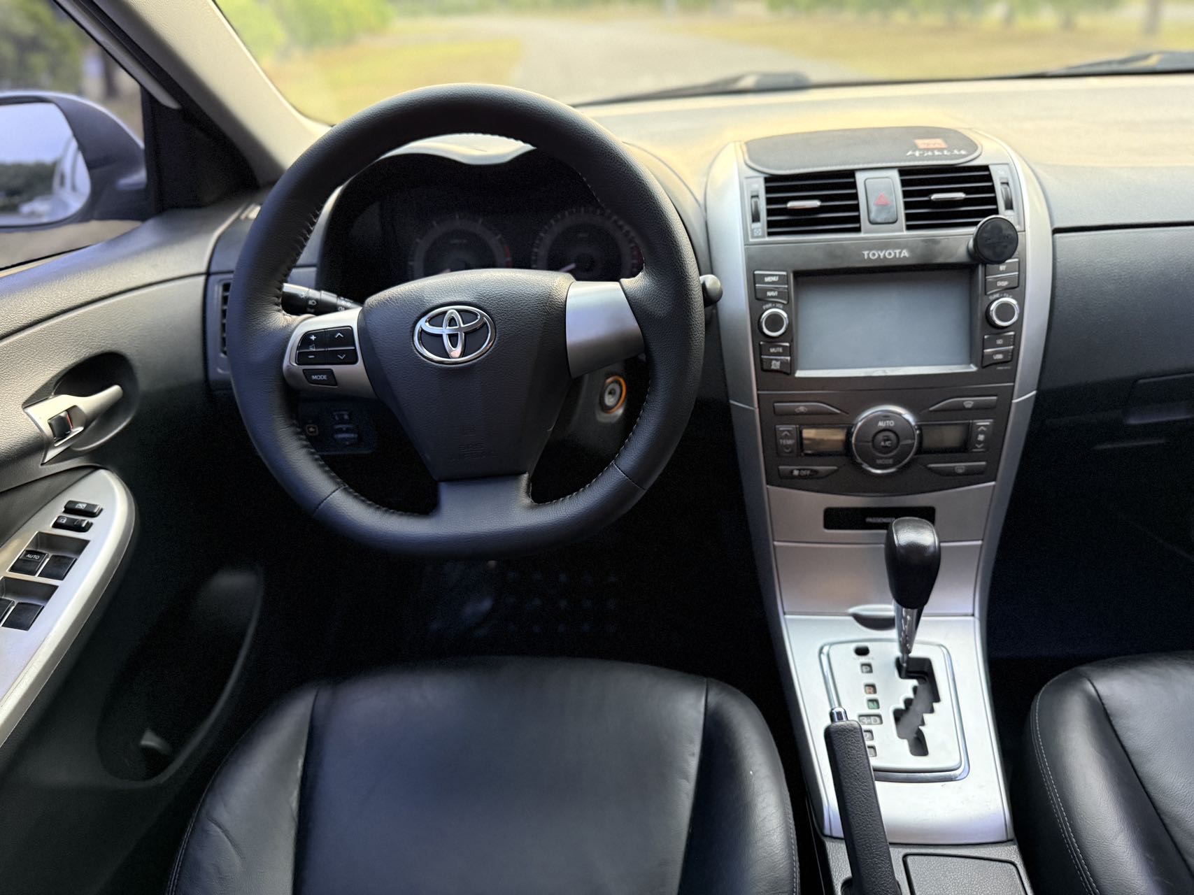 Toyota Corolla 2013 immagine di auto #6