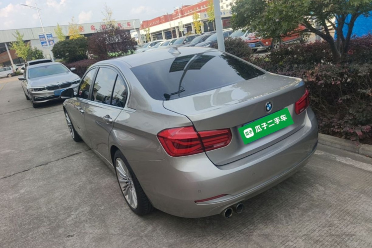 BMW 3 Series 2018 car image #5