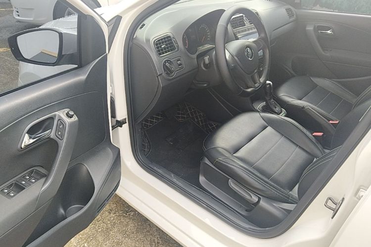 Volkswagen Polo 2018 #16 Volkswagen Polo 2018 car image #16