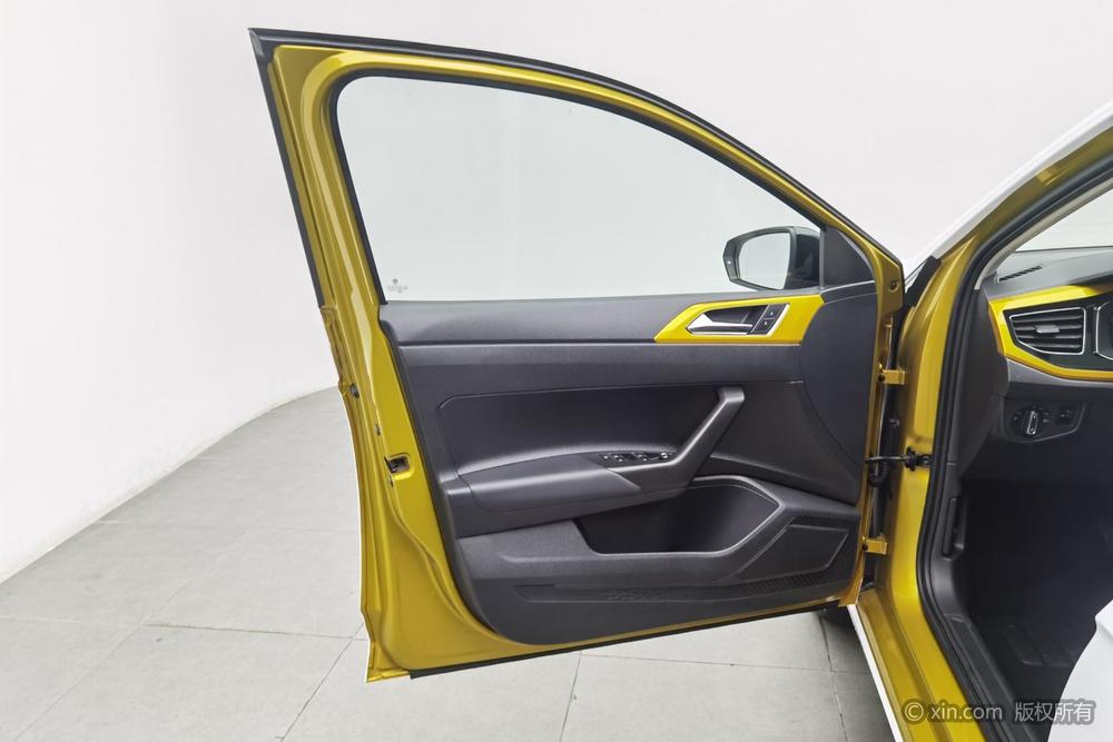 Volkswagen Polo 2020 car image #21