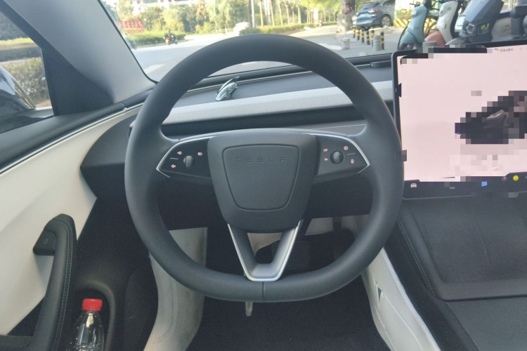 Tesla Model 3 2023 #11 Tesla Model 3 2023 car image #11