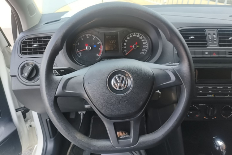 Volkswagen Polo 2017 #11 Volkswagen Polo 2017 car image #11