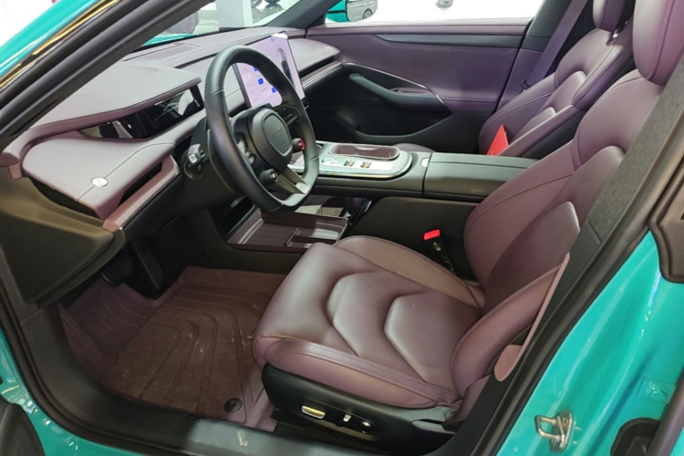MI SU7 2025 car image #15