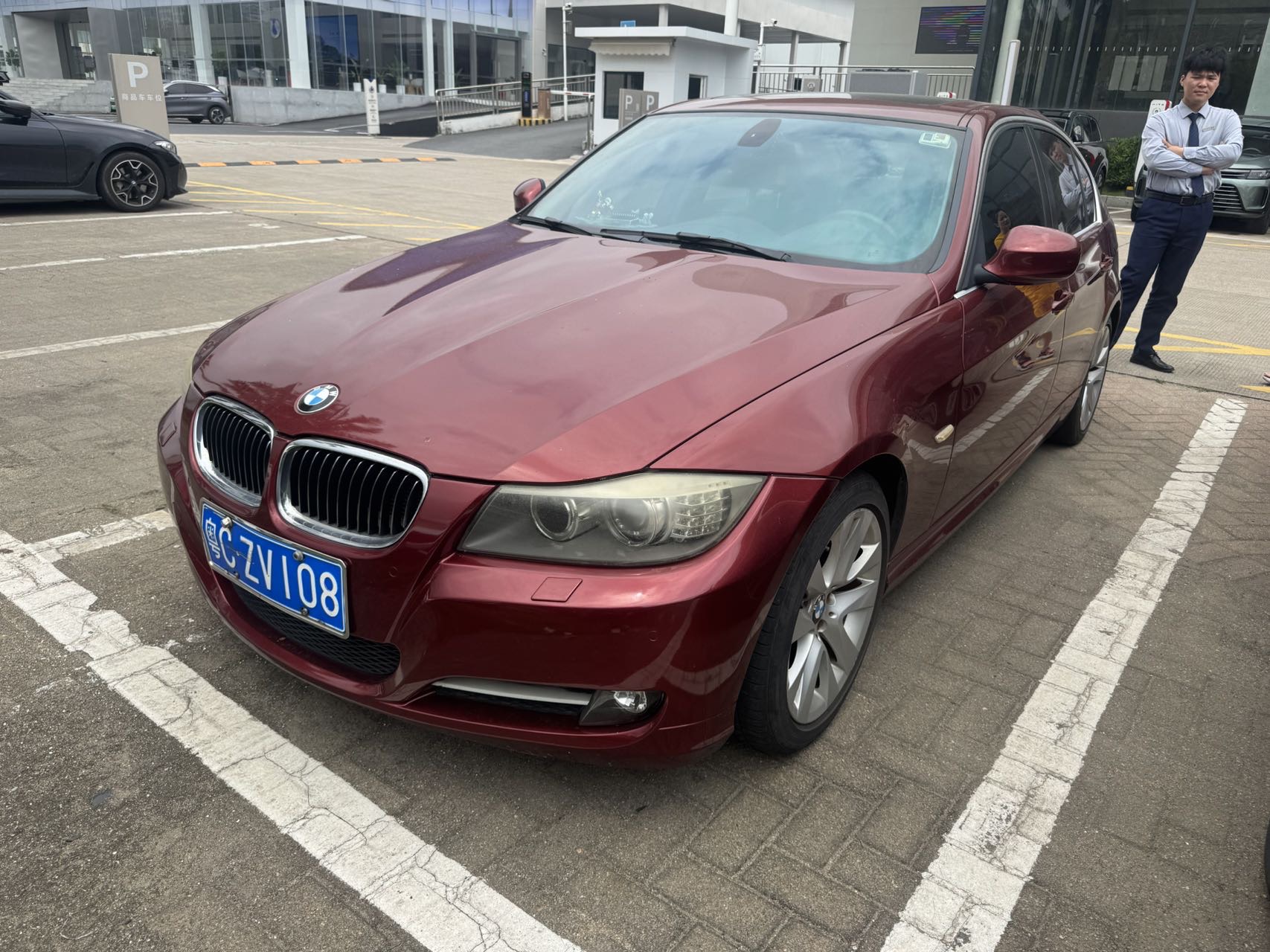 BMW 3 Series (Imported) 2011 car image 