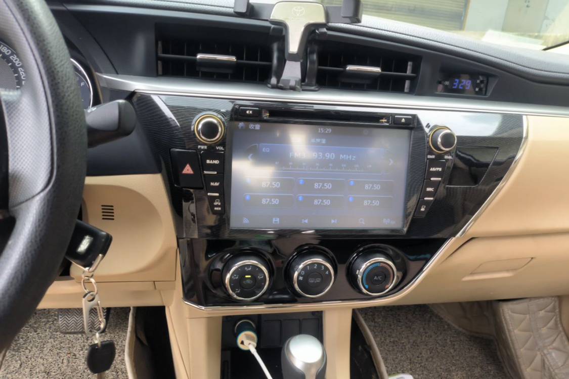 Toyota Corolla 2017 #28 Toyota Corolla 2017 car image #28
