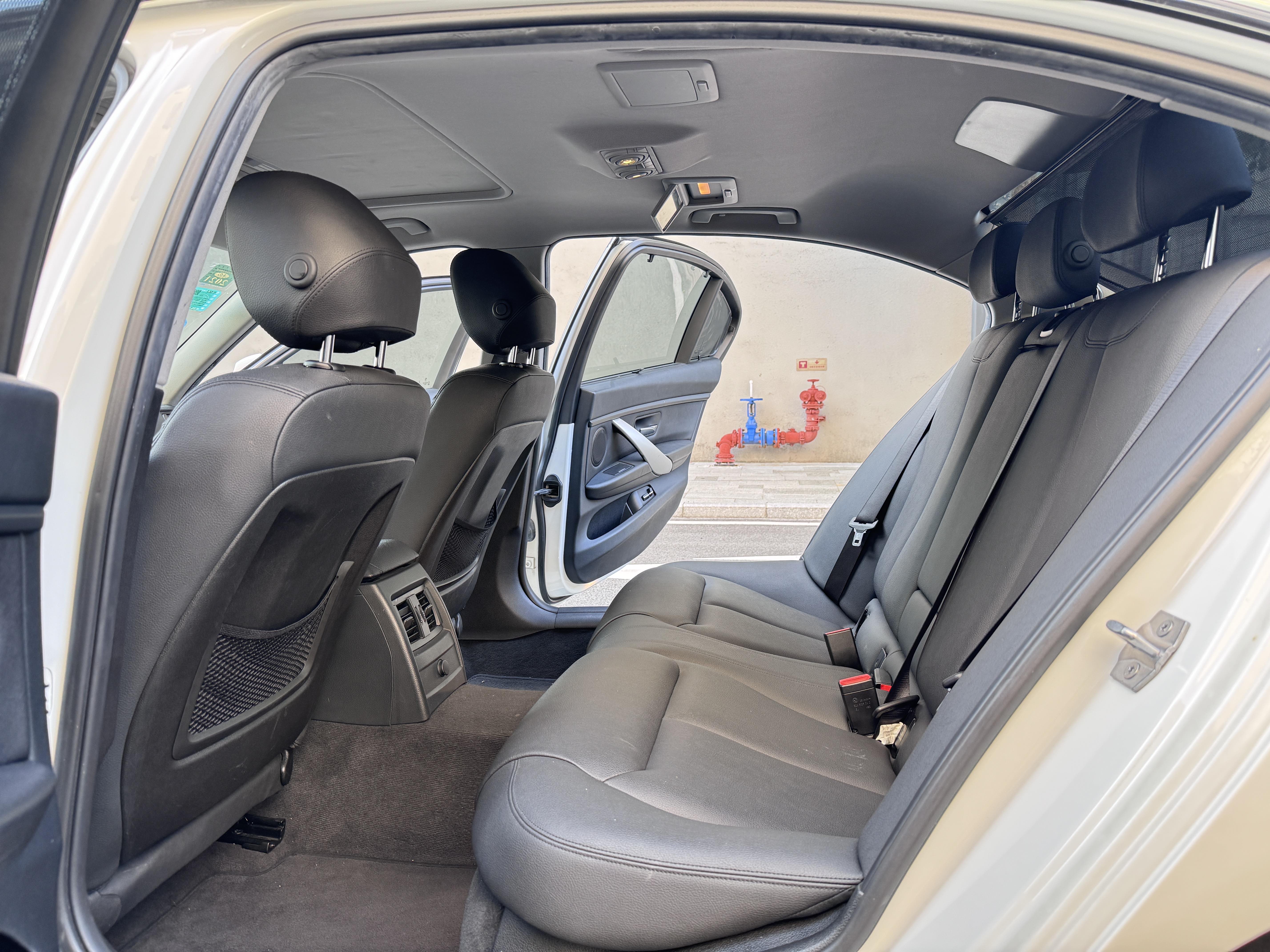 BMW 3 Series 2015 car image #8