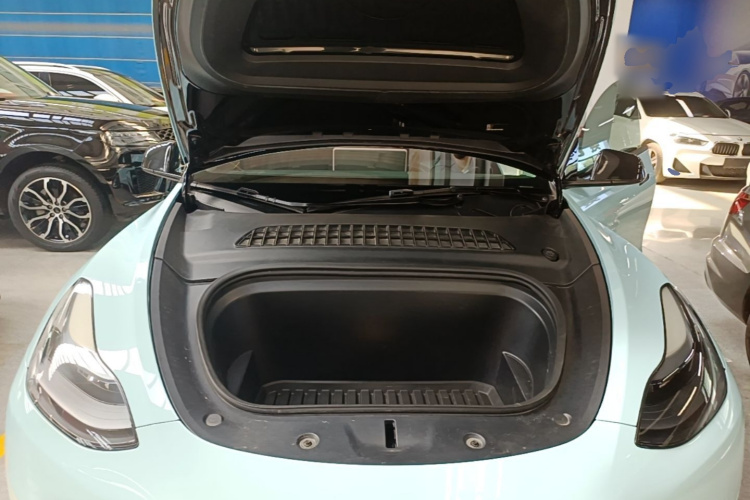 Tesla Model Y 2023 #20 Tesla Model Y 2023 immagine di auto #20