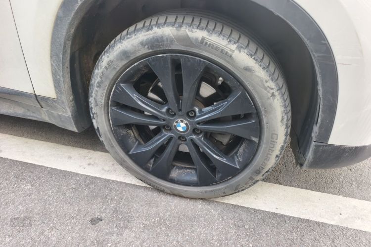 BMW X1 2021 car image #9