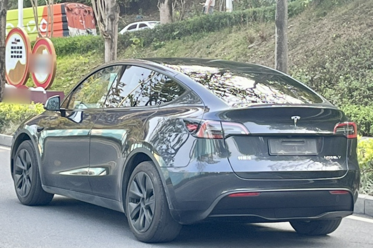特斯拉 Model Y 2024 汽车图片 #11