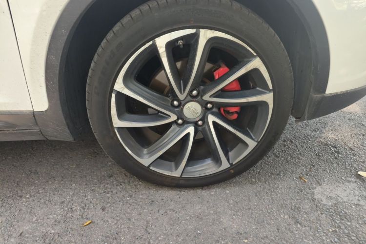 GEELY Emgrand GS 2018 car image #9