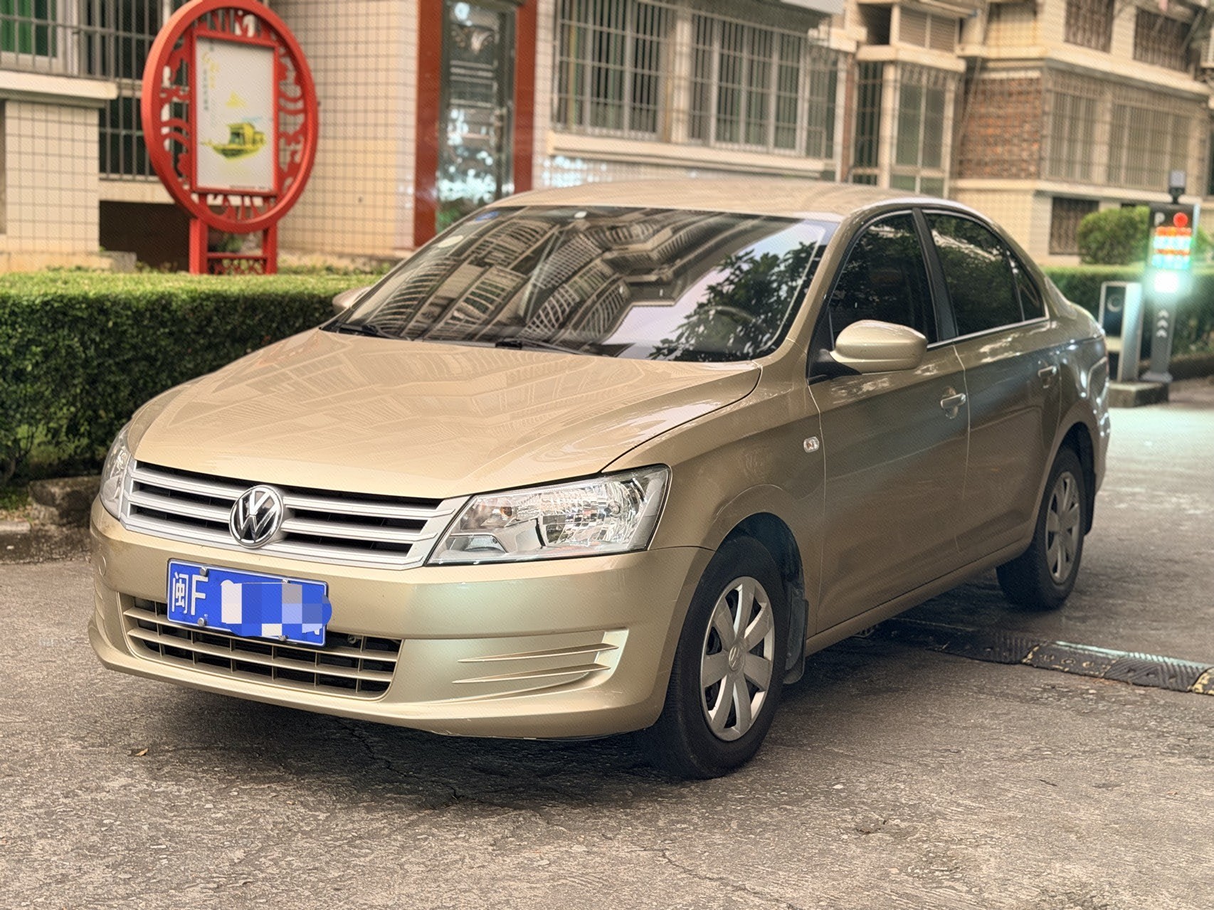 Volkswagen Santana 2013 immagine di auto 