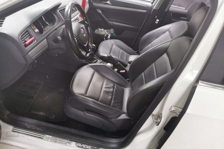 Volkswagen Lavida 2015 car image #17