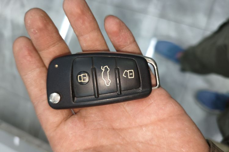 Audi Q3 2016 image de voiture #9