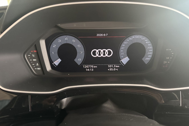 Audi Q3 2019 #13 Audi Q3 2019 car image #13