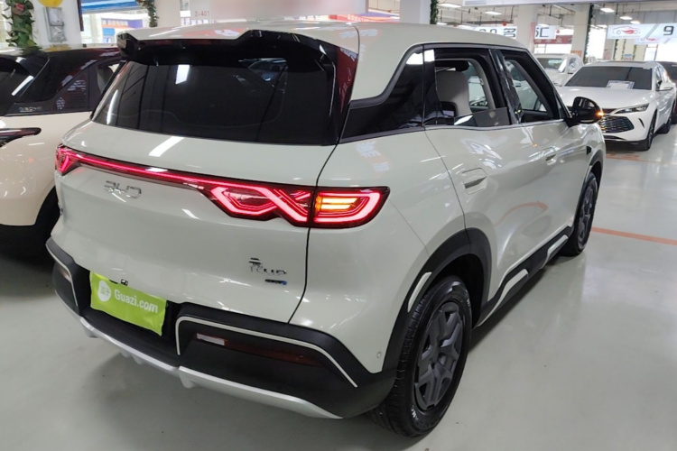 BYD YuanUP 2025 #7 BYD YuanUP 2025 car image #7