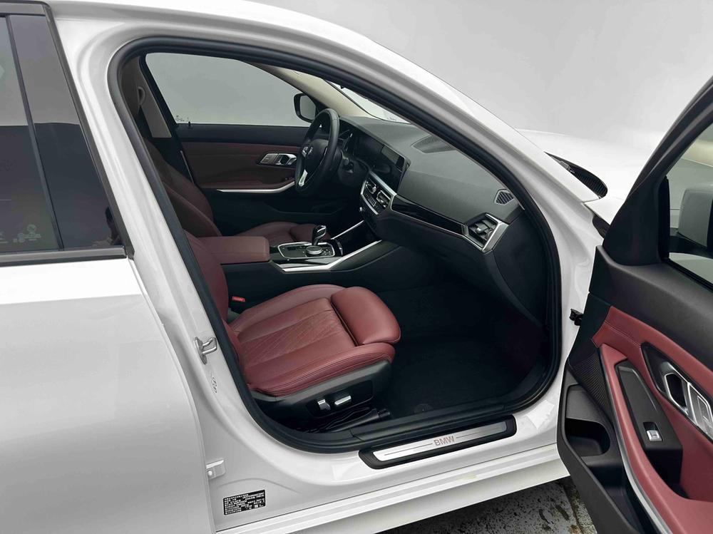 BMW 3 Series 2022 #19 BMW 3 Series 2022 car image #19
