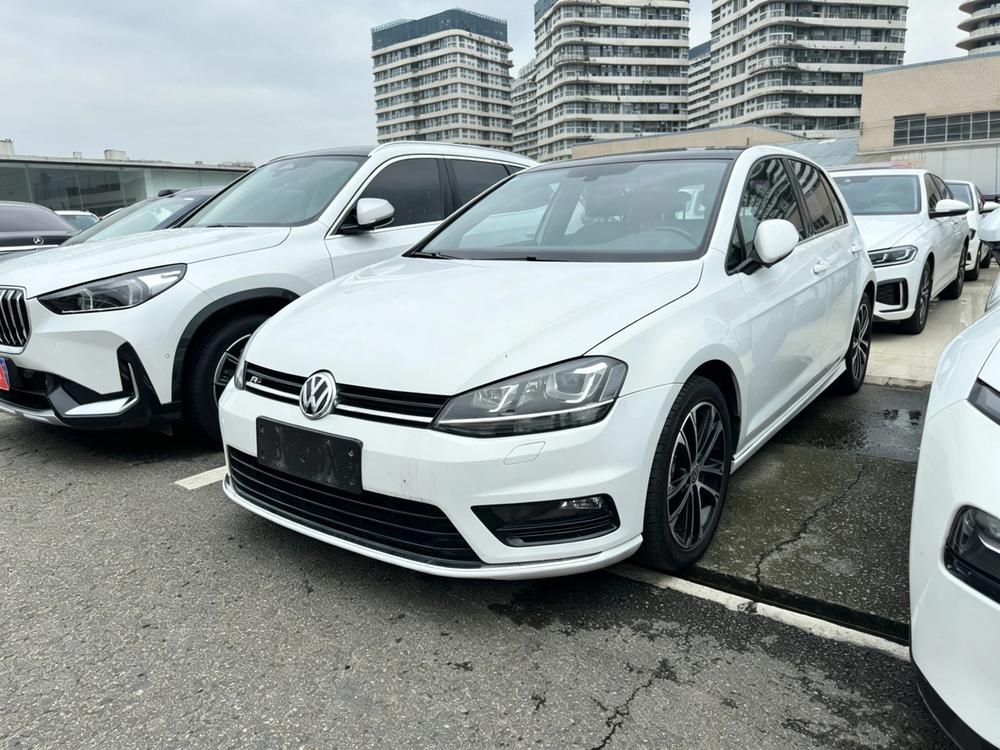 Volkswagen Golf 2017 car image 