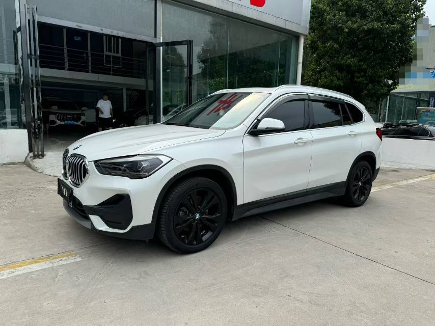 BMW X1 2021 car image 