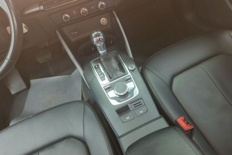 Audi A3 2019 صورة سيارة #14