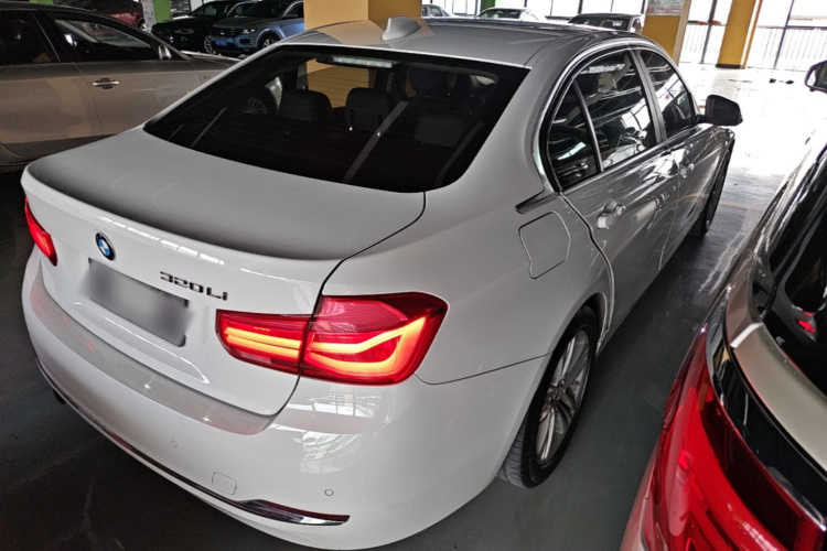 BMW 3 Series 2016 #5 BMW 3 Series 2016 car image #5