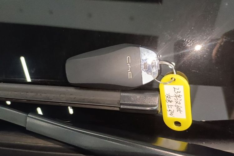 BYD Han 2023 immagine di auto #14