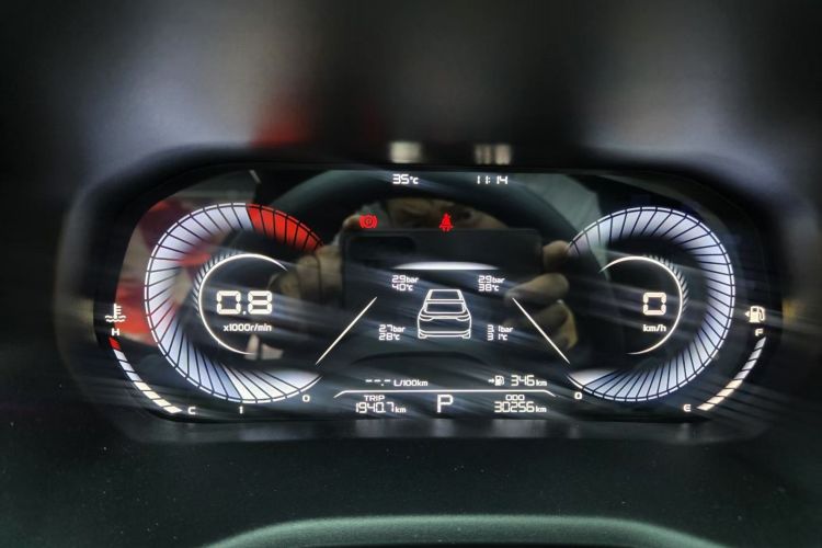 GEELY Emgrand 2025 #10 GEELY Emgrand 2025 car image #10