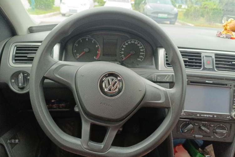 Volkswagen Santana 2017 car image #12