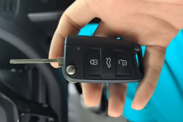 Volkswagen Polo 2020 car image #9