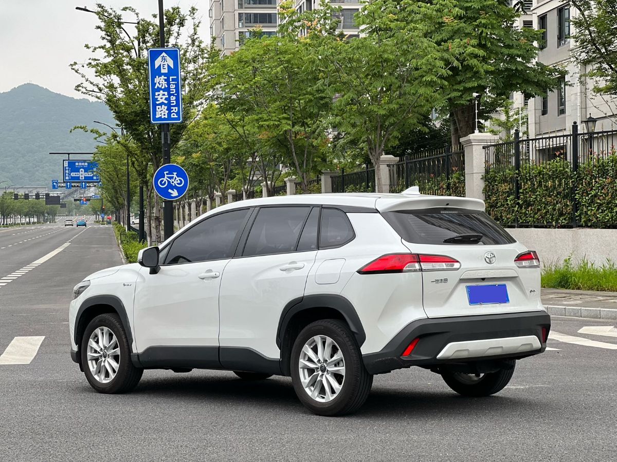 Toyota Corolla Cross 2025 #4 Toyota Corolla Cross 2025 car image #4