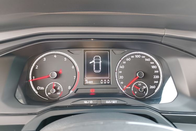 Volkswagen Polo 2021 car image #12