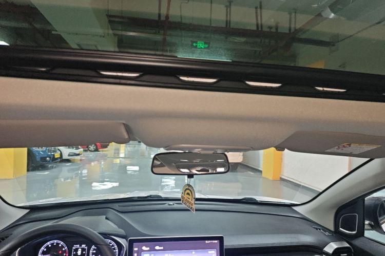 GEELY Coolray 2025 car image #18