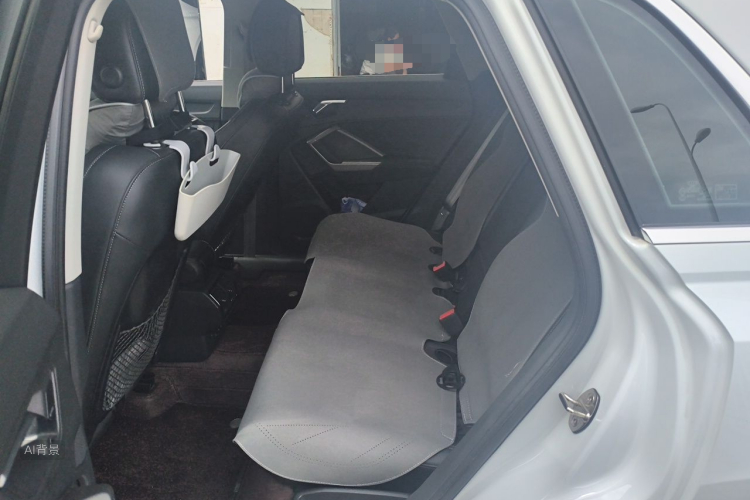 Audi Q3 2019 car image #19