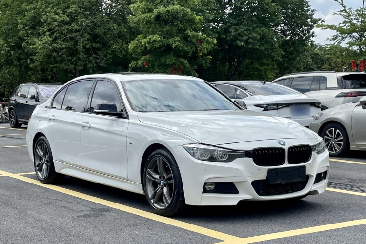 BMW 3 Series 2018 #6 BMW 3 Series 2018 car image #6