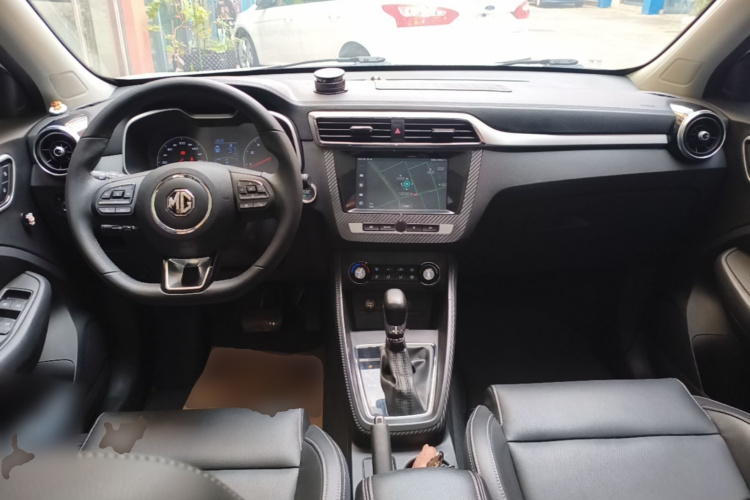 MG ZS 2019 car image #11