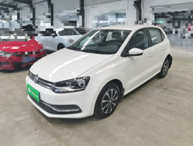 Volkswagen Polo 2015 Volkswagen Polo 2015 car image