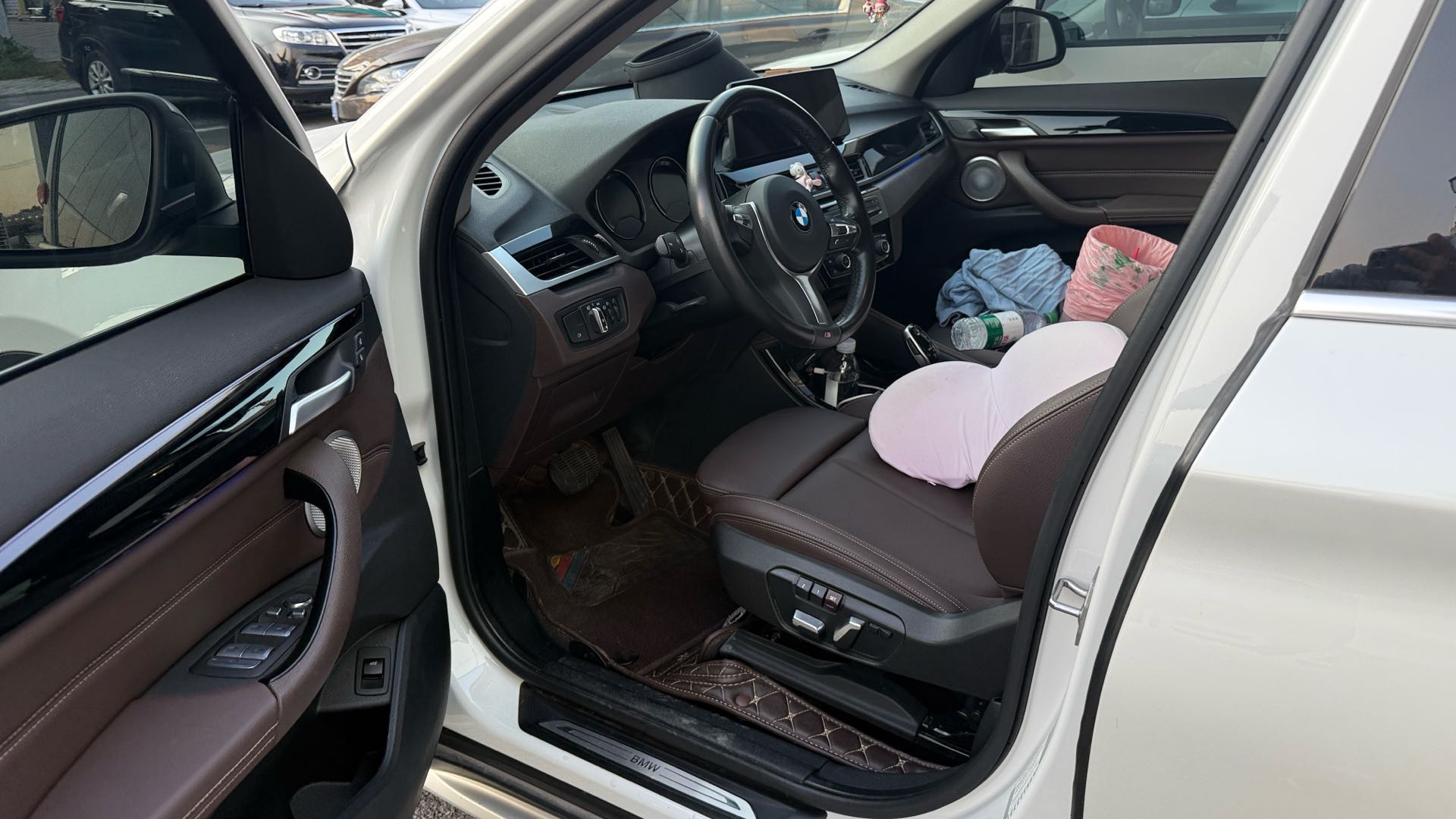 BMW X1 2022 #2 BMW X1 2022 صورة سيارة #2