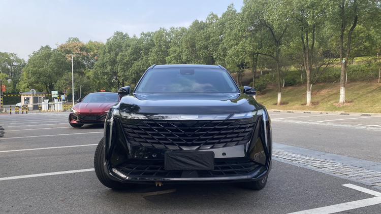 GEELY Boyue L 2023 immagine di auto #2