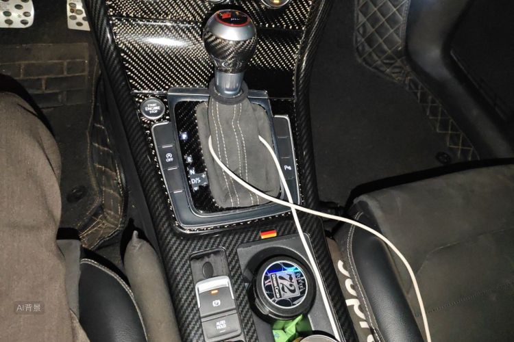 Volkswagen Golf 2015 car image #16