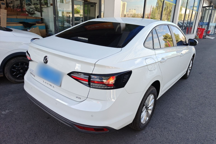 Volkswagen Lavida 2026 car image #7