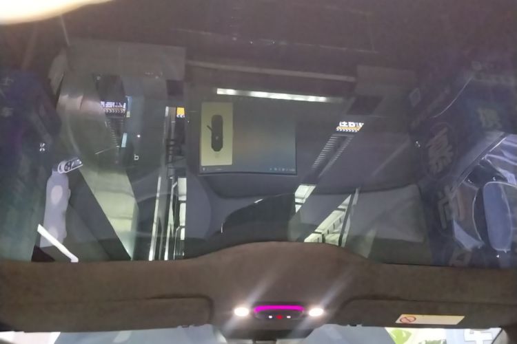 MI SU7 2024 image de voiture #18