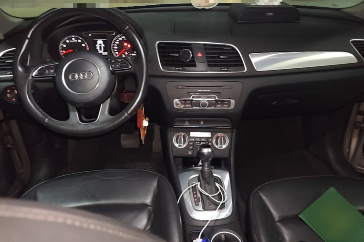 Audi Q3 2015 #12 Audi Q3 2015 car image #12