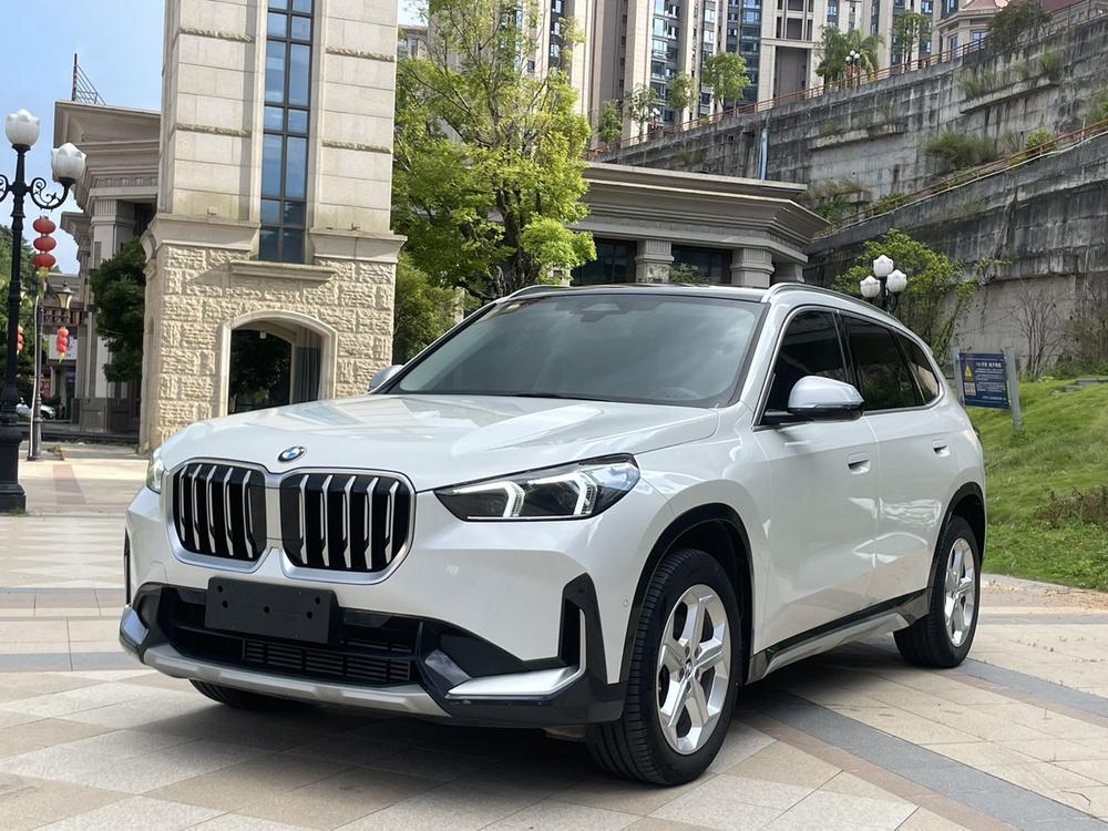 BMW X1 2023 car image 