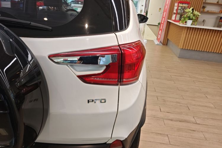 BYD Yuan Pro 2022 car image #8