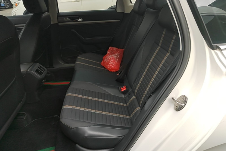 Volkswagen Lavida 2021 car image #17